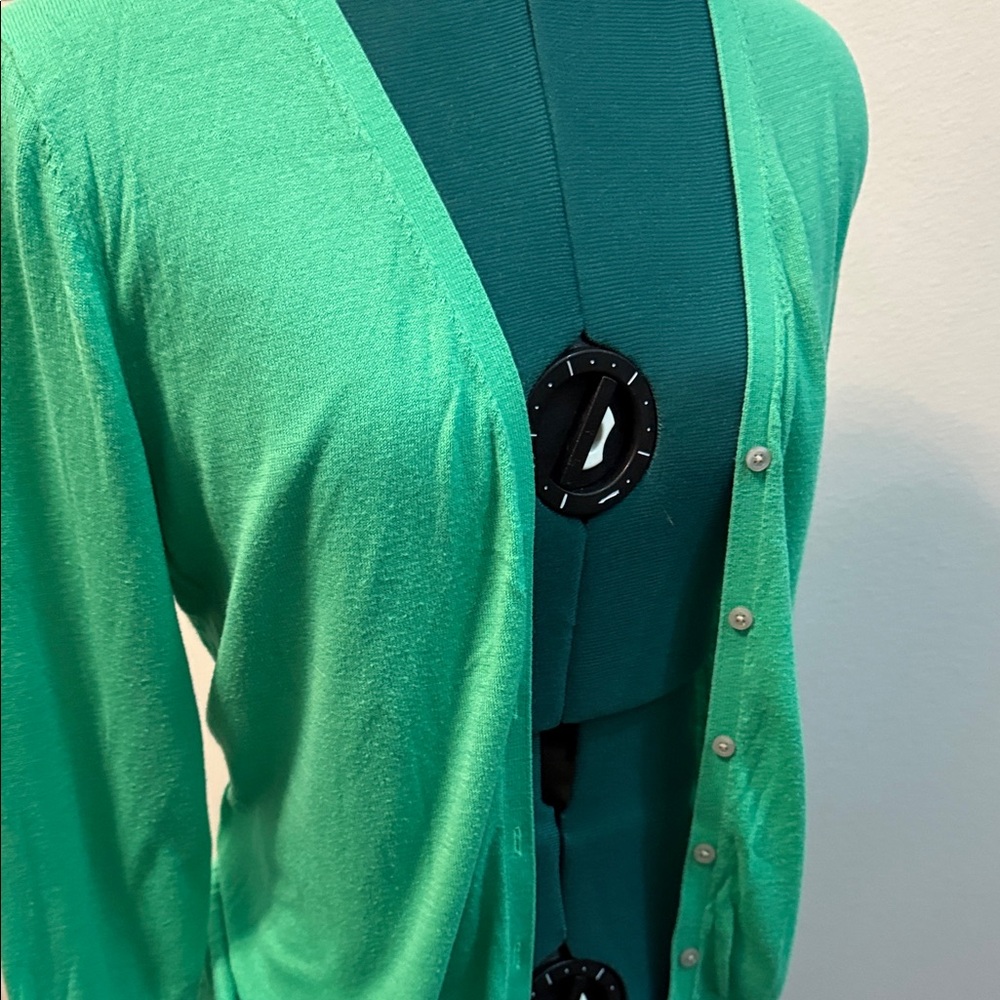 Old Navy Vibrant Green Women's Cardigan - Picture 3 of 3